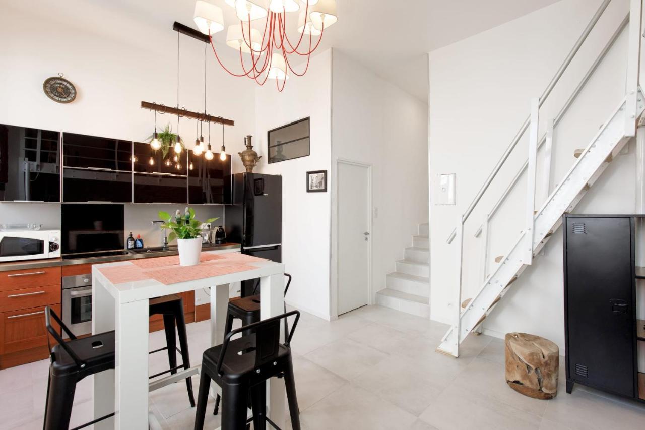 Апартаменты Superb Air-Conditioned Loft In The Heart Of Viel Антиб Экстерьер фото